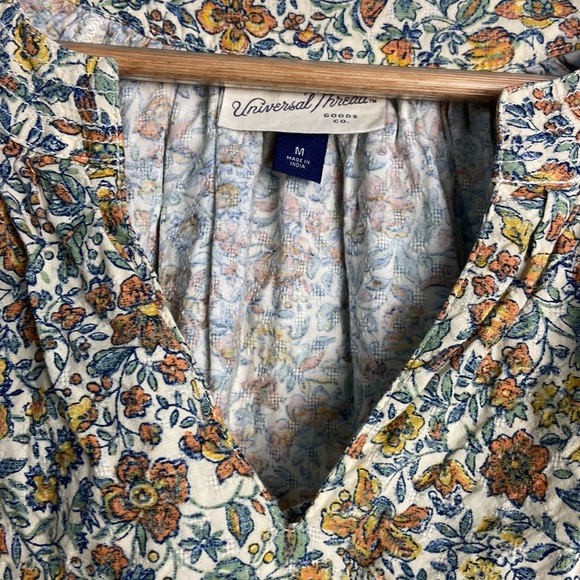 Universal Thread Floral Peasant Sleeve Blouse - Picture 6 of 9